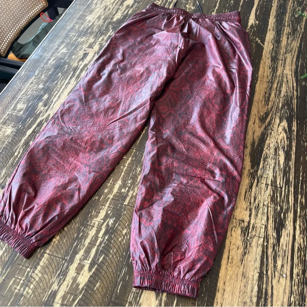 NIKE Maroon Red Snakeskin Windbreaker Pants - SMALL